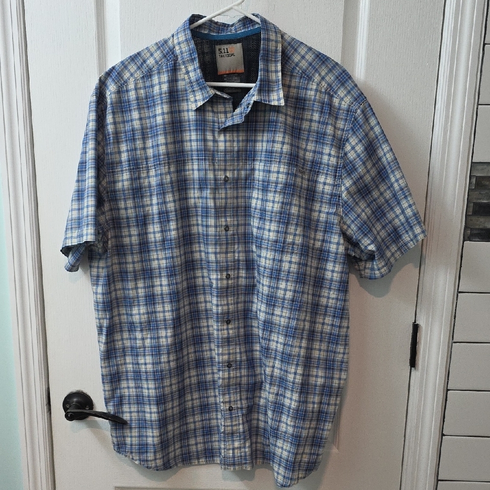 Men's 2X Button Up Shirt